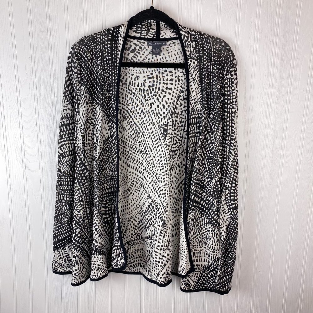 Chelsea & Theodore Black‎ & White cardigan size Large